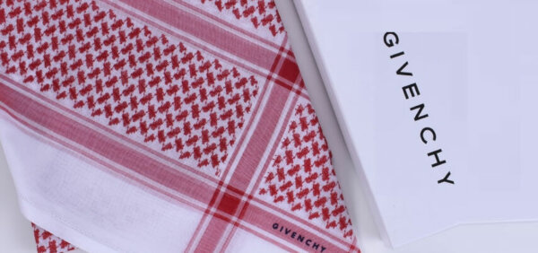 اشمغة جفنشي Shemagh Givenchy بتصميماتها الفريدة من متجر العراب